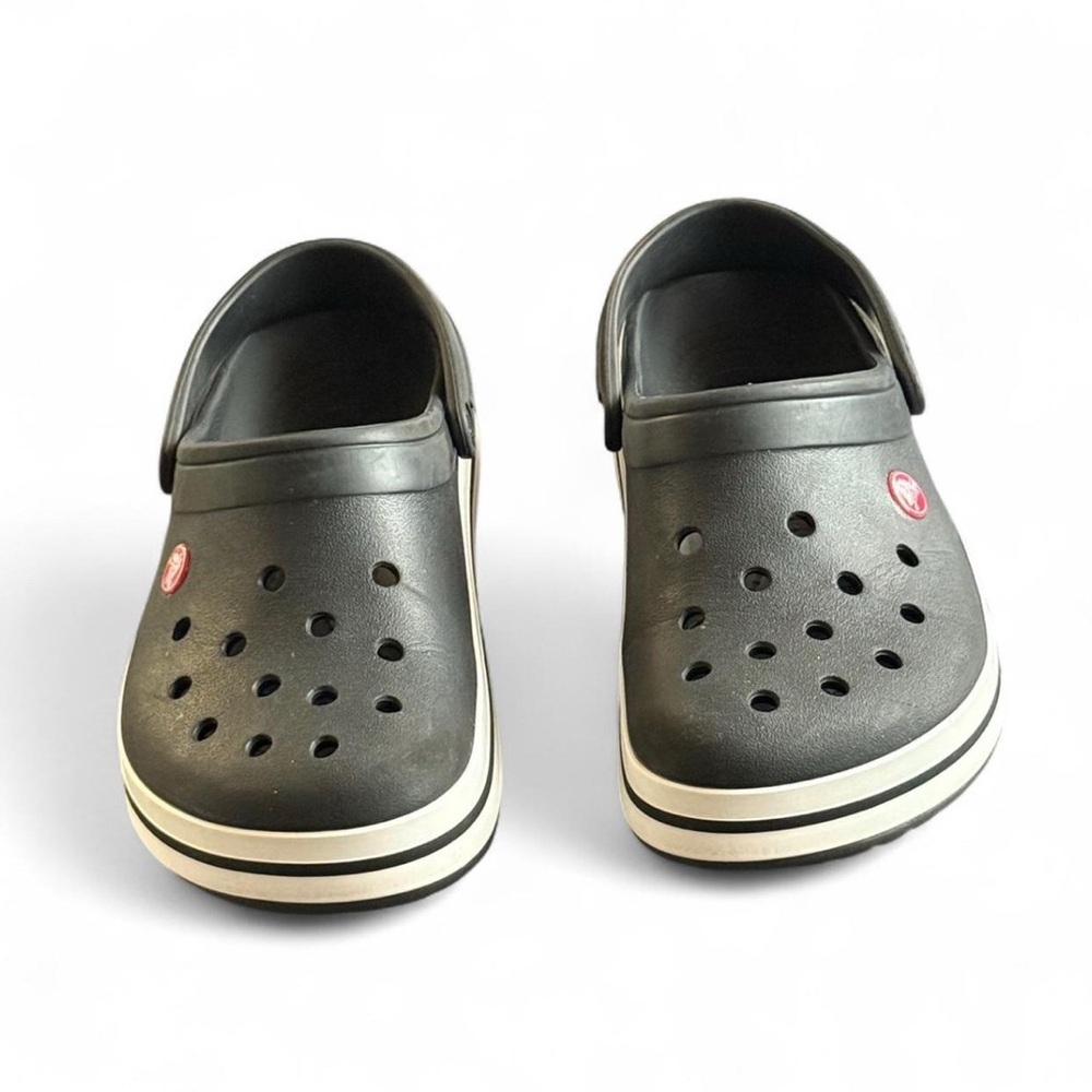 Crocs Classic Black 
Women’s size 10